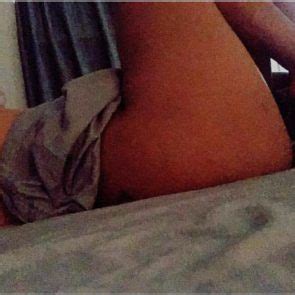 Mone Divine Nude Ebony Queen Showed Her Huge Butt