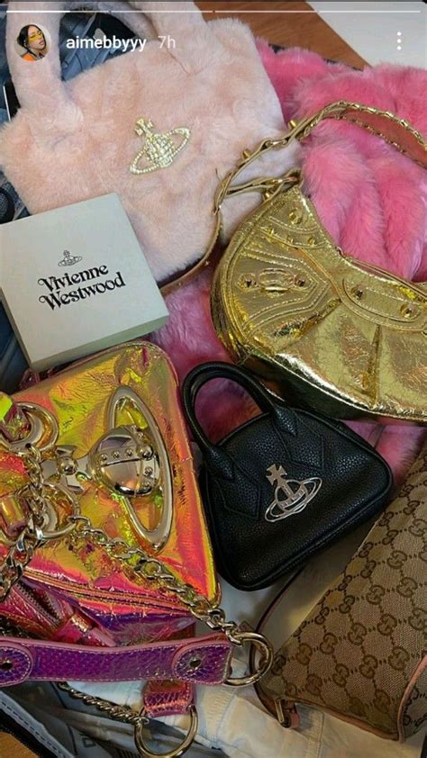 Pin by zoi on Pins by you | Purses, Fashion handbags, Fashion bags