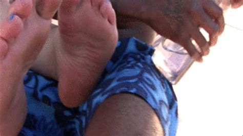 Juicy Jazmynne Is By The Pool And Is Getting A Foot Massage The Best BBW SSBBWS Clips Sale