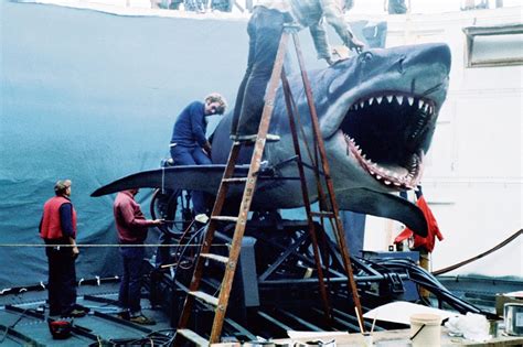 Amazing Behind The Scenes Photos From The Making Of The Film Jaws