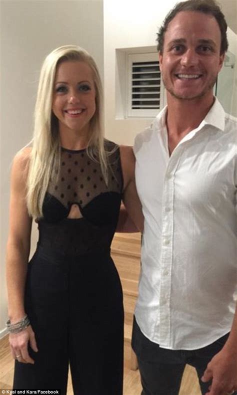 7 Hot Sexy Carlene Duffy Bikini Pics