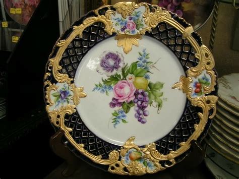 Pin by Рита on тарелки | Porcelain painting, Porcelain art, Unique plates