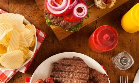 Hamburger ili hot dog šta je zdravije Život Dnevni list Danas