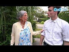 Horny Grandma Public Sex Granny Squirts After Massive Orgasm From Helpful Stranger Xxx Mobile