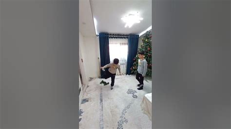 играем в собачку - YouTube