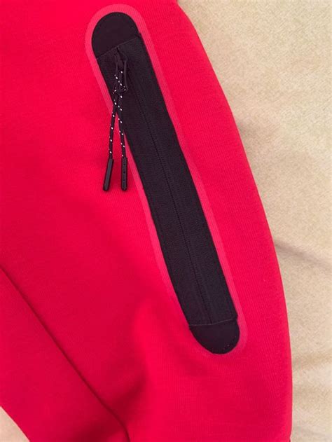 Nike Tech Fleece Rojo Chaqueta De Segunda Mano Por 75 Eur En Segovia En Wallapop