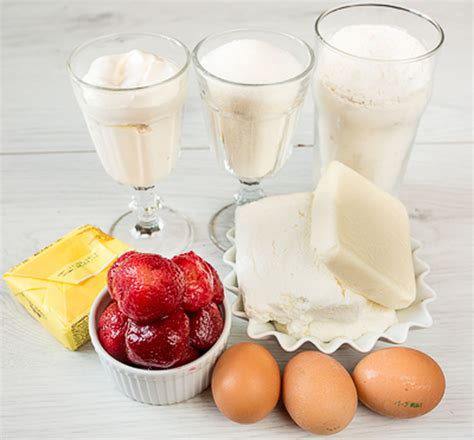 Рецепт клубничного творожника с фото пошагово на Вкусном Блоге