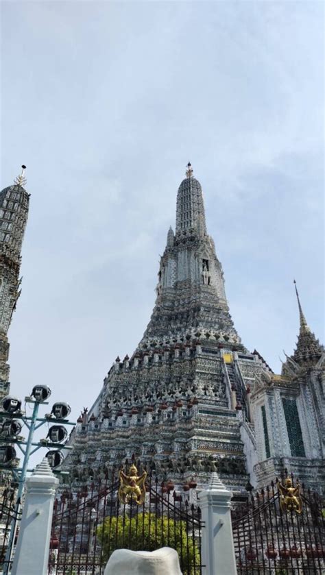 grand palace wat pho wat arun walking group  bangkok group tours