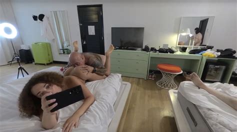 Ameena Green Mini Gangbang And Willow Ryder Fucks Tad Pole VR Porn Video VRPorn