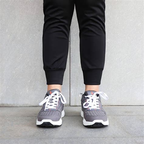 Bunions Symptoms, Cause, and Foot Pain Relieve | WALKHERO