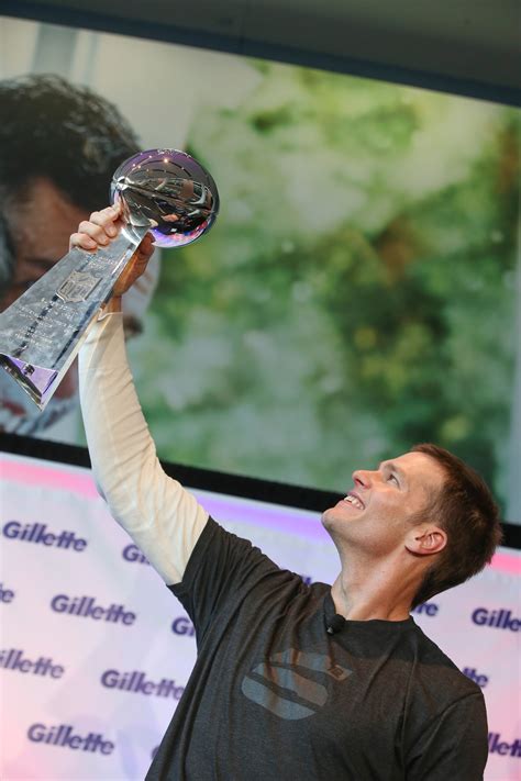 Tom Brady Gets His Playoff Beard Shaved For Charity Boston Herald