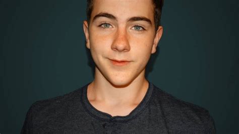 Jovem americano é expulso do colégio após se assumir gay