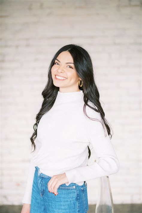 About — Desi Flora