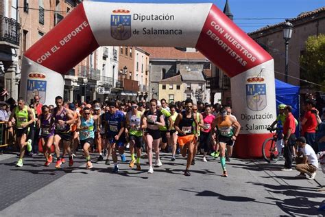 Primaveral Primero De Mayo En Las Plazas Y Calles De Pe Aranda De