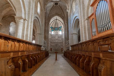 El Monasterio De Poblet Veisless