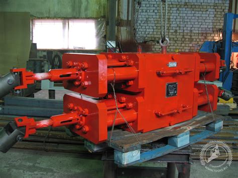 Превентор плашечный ППГ производства Стройнефтесервис.