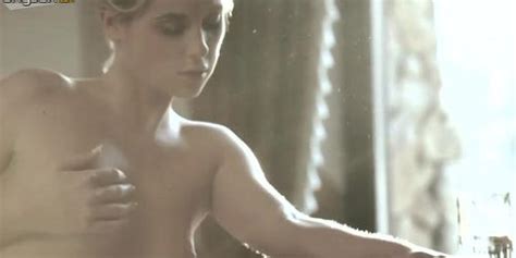 Beautiful Girl Vinna Reed Is Waiting For Her Lover And Jilling Off Pussy Tnaflix