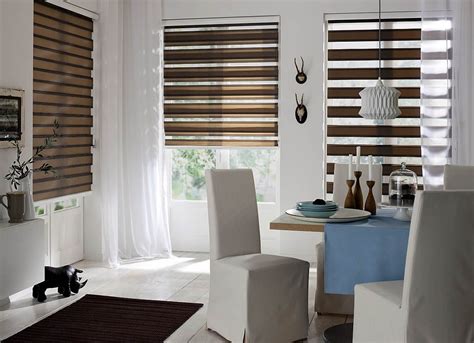 Рулонные шторы на пластиковые окна без сверления: как повесить на ...