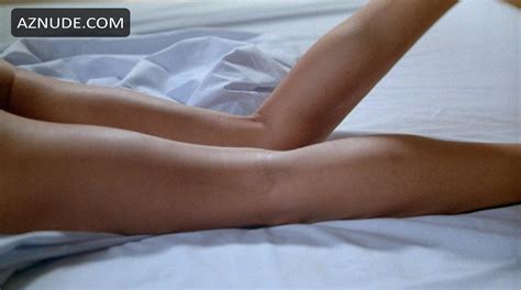 LAUREN HUTTON Nude AZNude