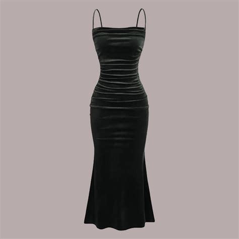 Meichang Women's Velvet formal Dresses Spaghetti Straps Wedding Guest