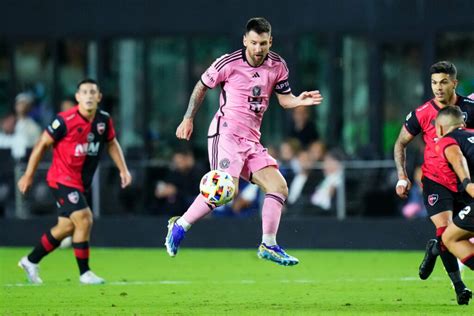 Messi Estrena Nuevas Botas Adidas X Crazyfast Messi Spark Gen10s