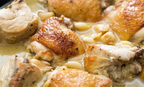Chicken in White Wine Sauce Recipe | HungryForever