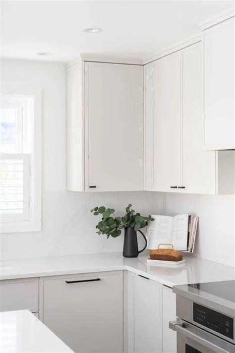 white cabinets  glaze