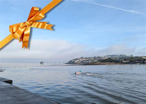 Why gift experiences? Our top 5 gift ideas - Outdoor Swimmer Magazine
