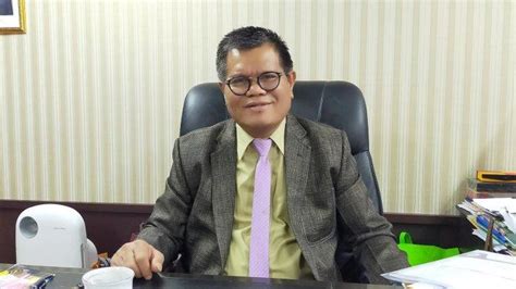 Rektor Prof Husain Syam Genjot Penambahan Profesor UNM Halaman 2