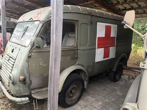 RENAULT R 2065 AMBULANS Zabytkowy Wojskowy Militarny Warszawa