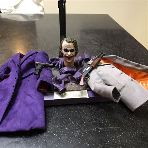 Hot Toys Dx11 Joker 2 0 Sculpt Base And Accessories Hobbies Toys Toys Games On Carousell