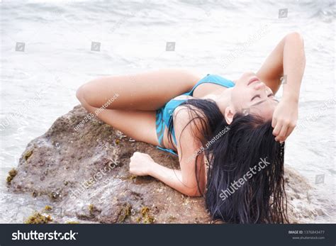 Sexy Asian Woman Wearing Bikini On Foto Stok 1376843477 Shutterstock