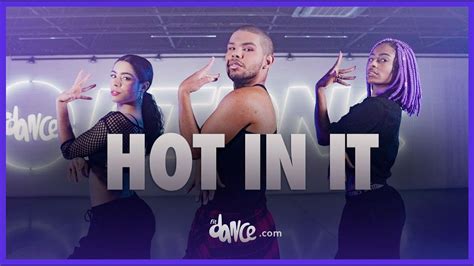 Hot In It Ti Sto Charli Xcx Fitdance Choreography Youtube