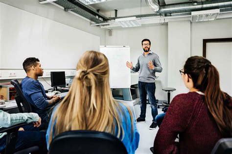 jobs  finance majors glassdoor