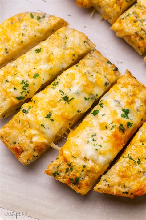 simple cheesy garlic bread recipe uk 3