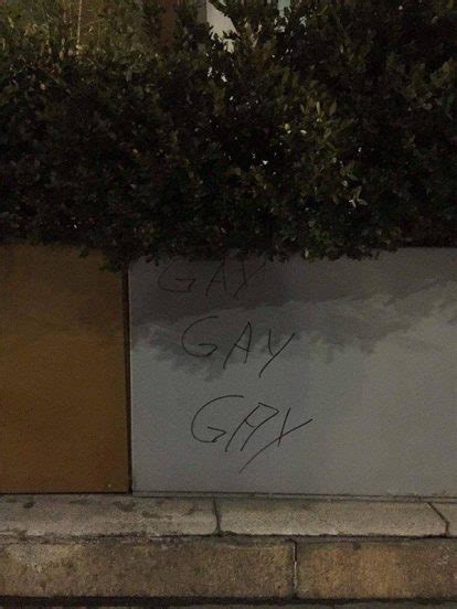 Locale Gay Milanese Preso Di Mira Da Un Mese Scritte Omofobe Sui Muri E Vetri Rotti