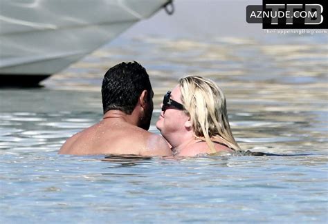 Gemma Collins Sexy Seen Flashing Her Nude Boobs At The Beach In Mykonos Aznude