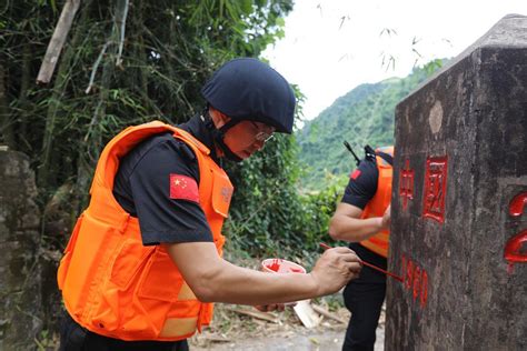 国庆我在岗！中缅界河巡逻现场直击，他们为界碑描红后庄严宣誓 极目新闻