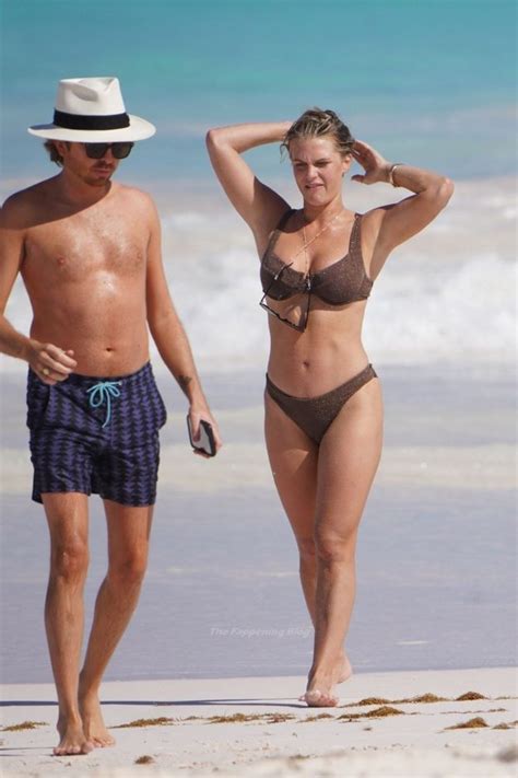 Madison LeCroy Suffers Boobs Slip While In Sunny Bahamas Nude Sexy Photos TheFappening