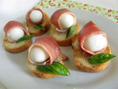 Crostini Con Mozzarella E Prosciutto Felici Ricette