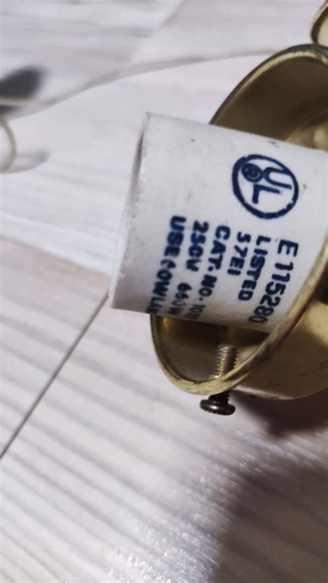 Светильник лофт,патроны для ламп,люстра без плафона: 100 грн ...