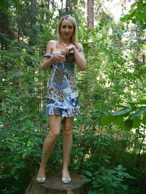 Russe Qui Se Prom Ne Dans La For T Blonde Girl Walk Naked Tits Forest Outdoor Amateur