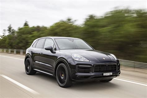 2021 Porsche Cayenne GTS review | CarExpert