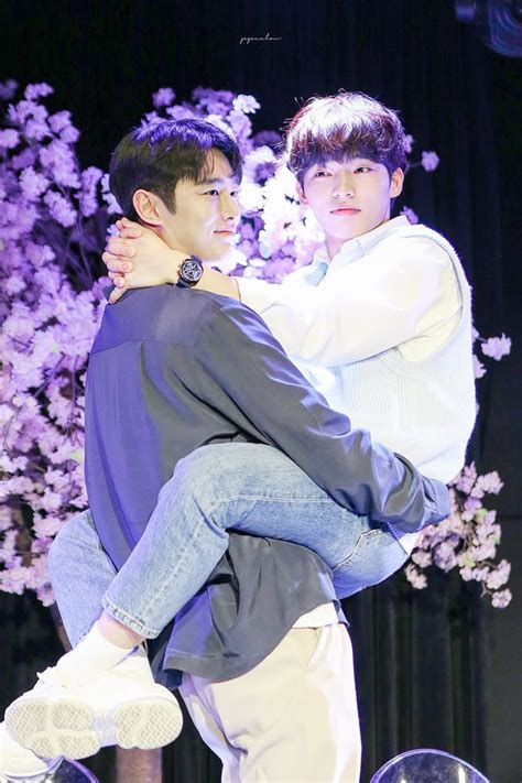 Pin On Bl Cute Gay Couples Actors Pose Reference Photo