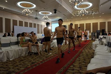 Vietnam S Next Top Model Th Sinh Di N Bikini O H Nh Th Tinmoi