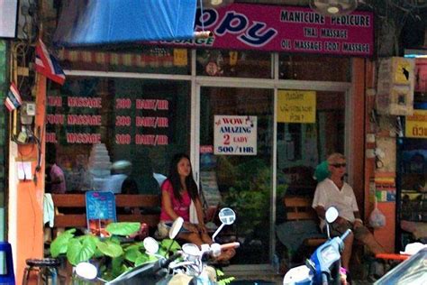 Pattaya Soapy Massage Sex In Paradise