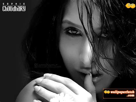 The Wallpapers UK Sophie Chaudhary Hot Wallpapers