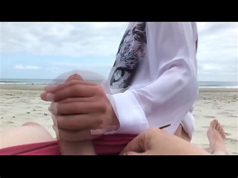 Sientate Con El Ano Sobre Mi Polla Delante De Todos Xvideos