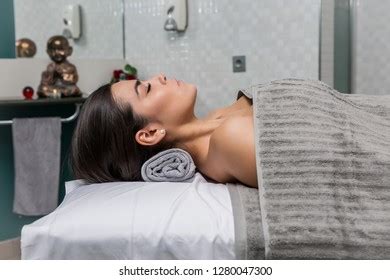 765 Nude Side View Lying Images Stock Photos Vectors Shutterstock