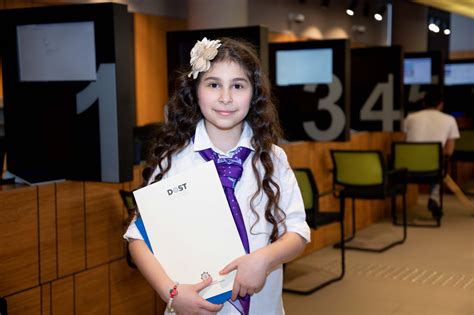 Dost əməkdaşlarının övladları Valideynlərinin Iş Yerlərini Ziyarət Etdi